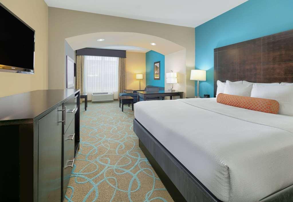 La Quinta By Wyndham Clinton Historic Route 66 Hotel Стая снимка